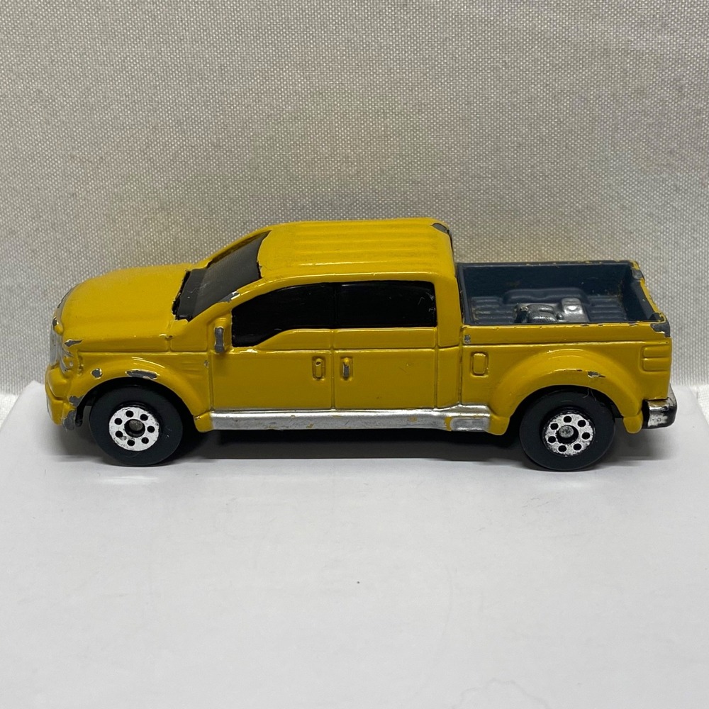 Maisto Ford Mighty F-350 Pickup Truck Yellow Diecast 1/64 Model GUC